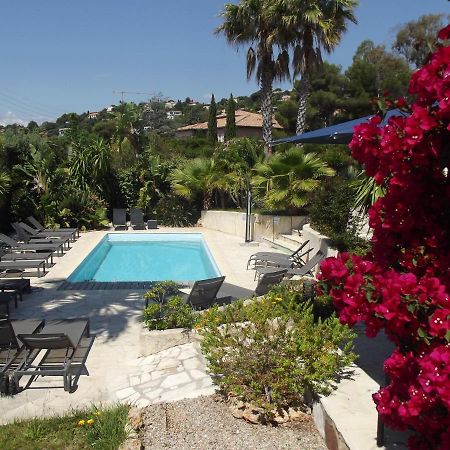 לס איסאמברה Hotel La Quietude מראה חיצוני תמונה