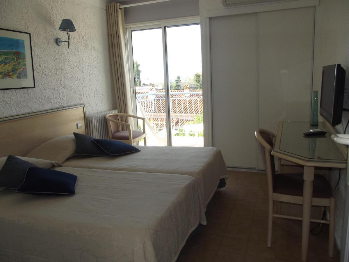 לס איסאמברה Hotel La Quietude מראה חיצוני תמונה