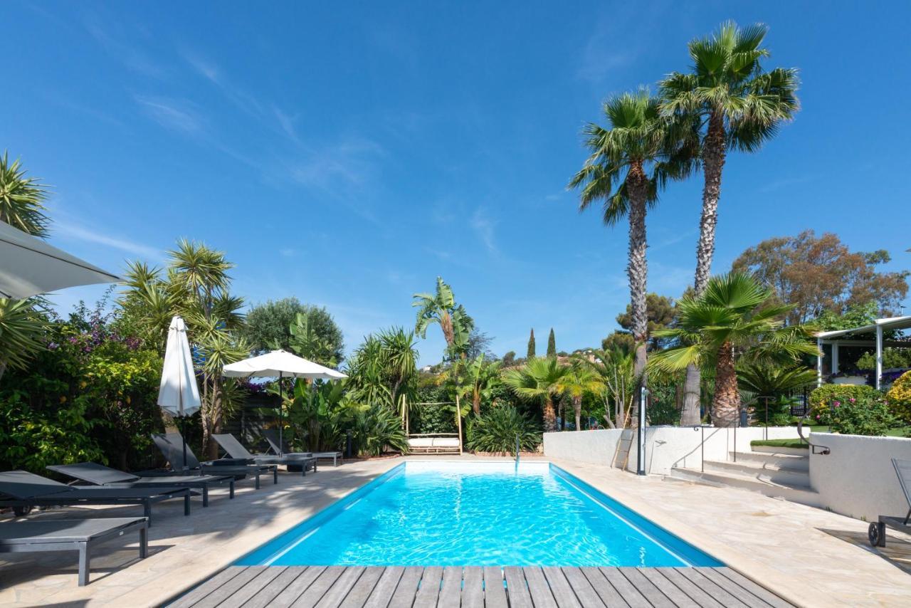 לס איסאמברה Hotel La Quietude מראה חיצוני תמונה