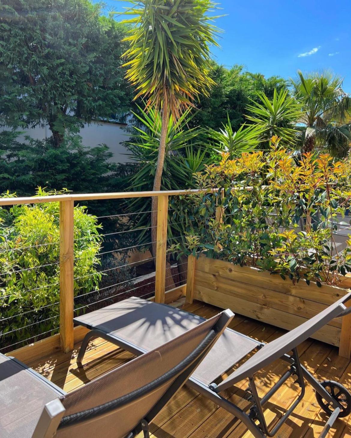 לס איסאמברה Hotel La Quietude מראה חיצוני תמונה
