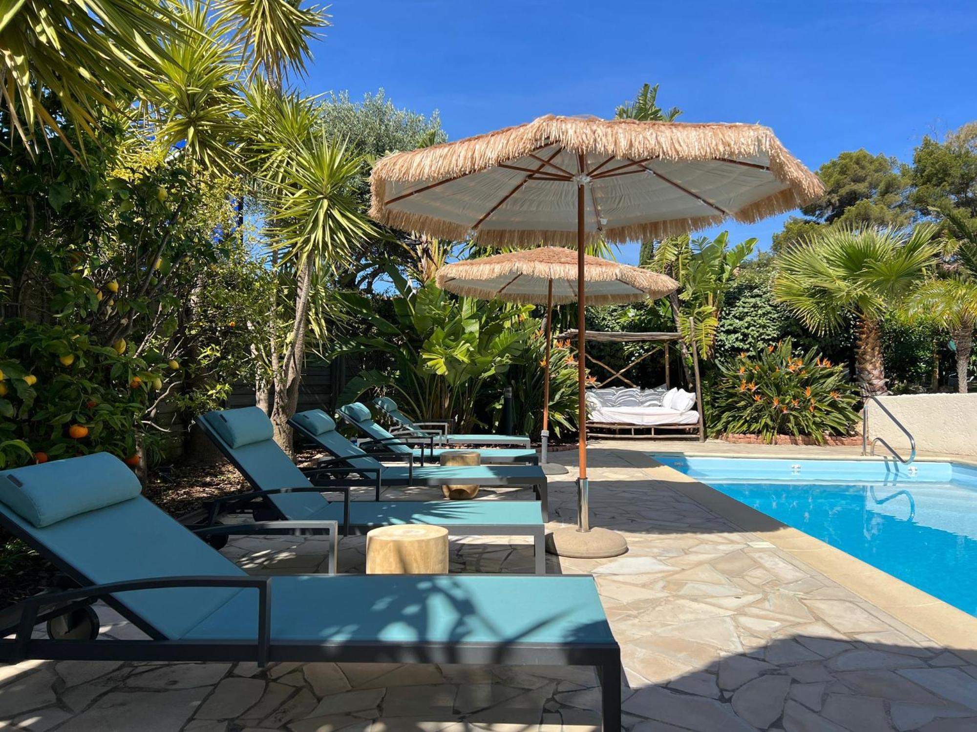 לס איסאמברה Hotel La Quietude מראה חיצוני תמונה