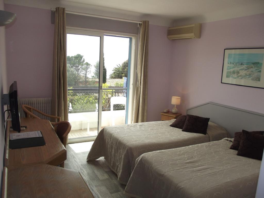 לס איסאמברה Hotel La Quietude מראה חיצוני תמונה