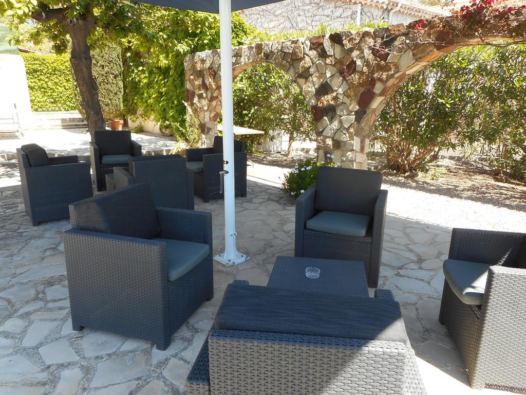 לס איסאמברה Hotel La Quietude מראה חיצוני תמונה