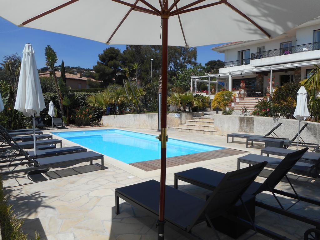 לס איסאמברה Hotel La Quietude מראה חיצוני תמונה