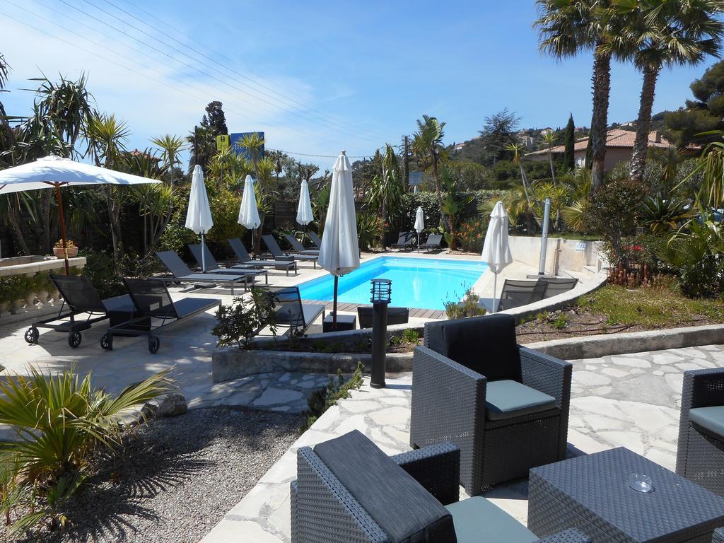 לס איסאמברה Hotel La Quietude מראה חיצוני תמונה