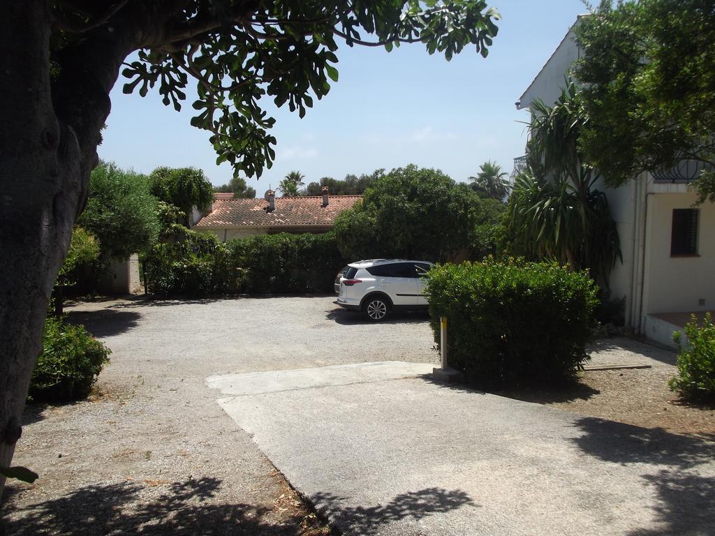 לס איסאמברה Hotel La Quietude מראה חיצוני תמונה