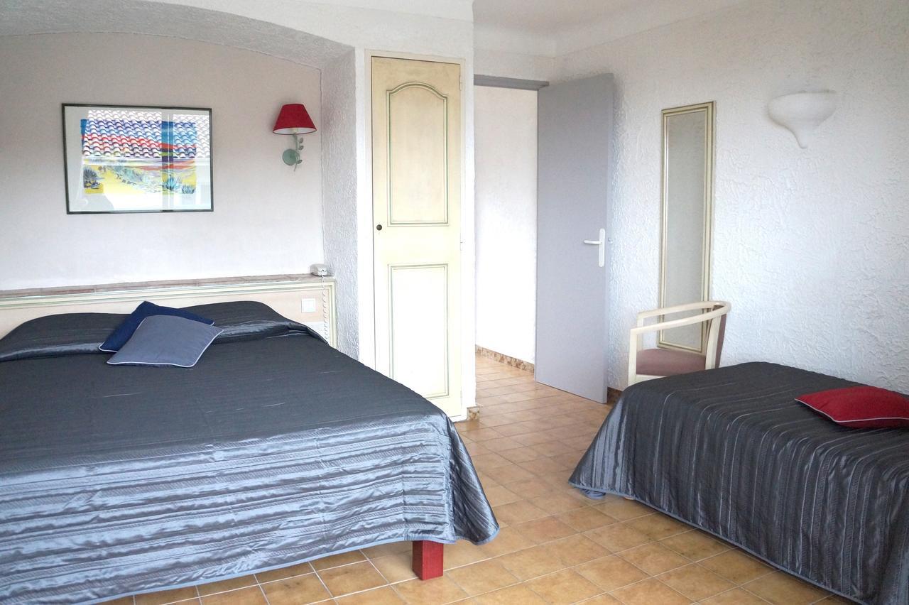 לס איסאמברה Hotel La Quietude מראה חיצוני תמונה